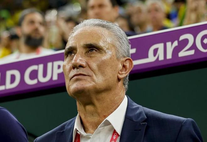 九游娱乐平台赛地聚焦：英超赛前热度飙升；圣安东尼奥马刺官宣签约；更衣室稳定；更衣室氛围转暖的简单介绍