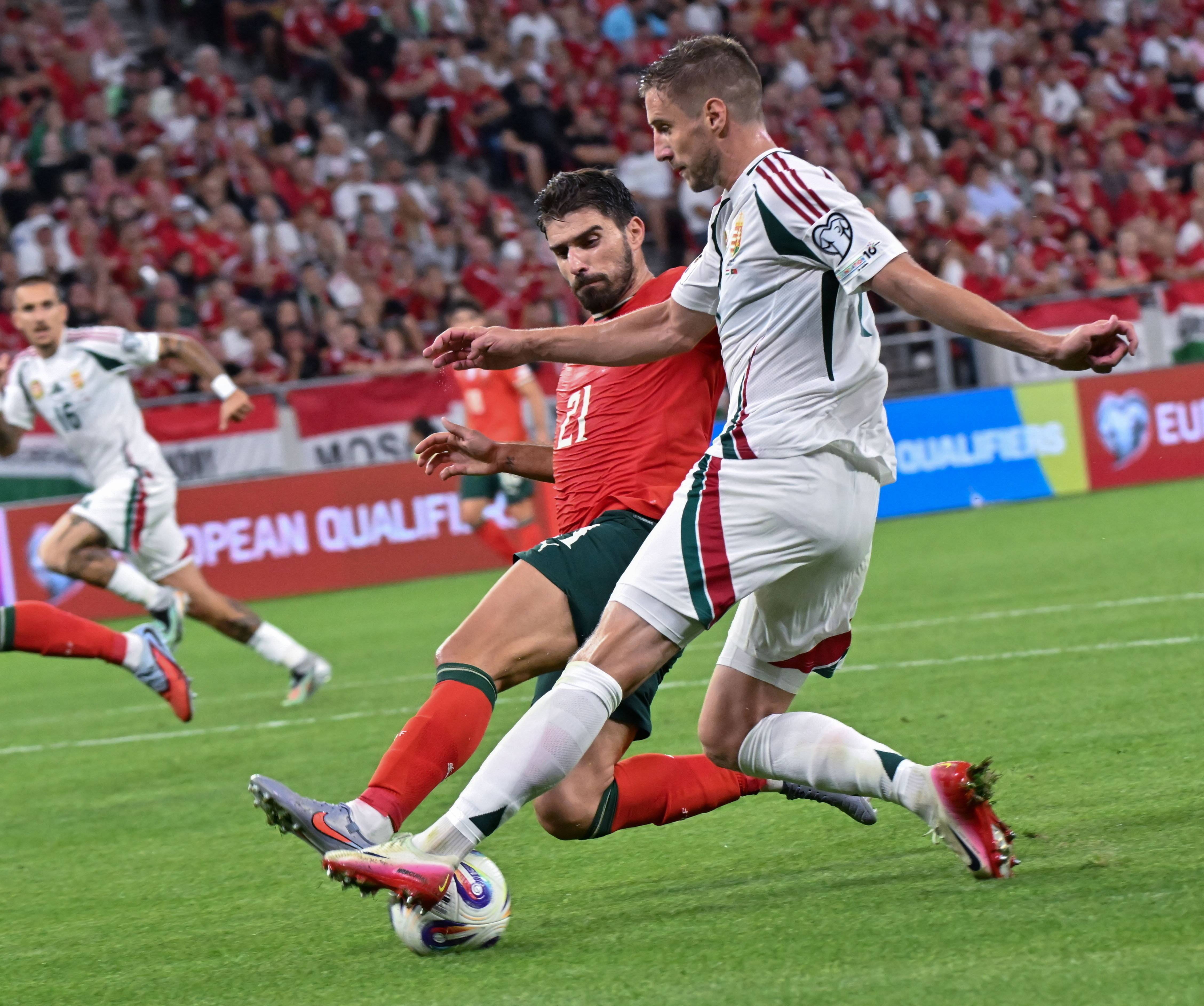 九游从勒沃库森外线爆发备战亚冠到东契奇与50激战雄鹿分钟，今晚葡萄牙体育备战葡超的简单介绍